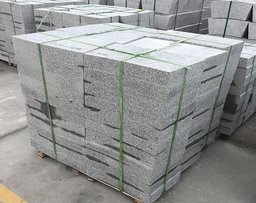 臨沭青石材的地面施工