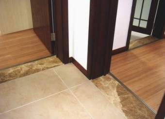 門檻石用什么石材好