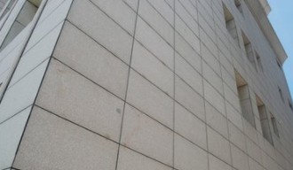 上蠟對雪花青石材養護的影響